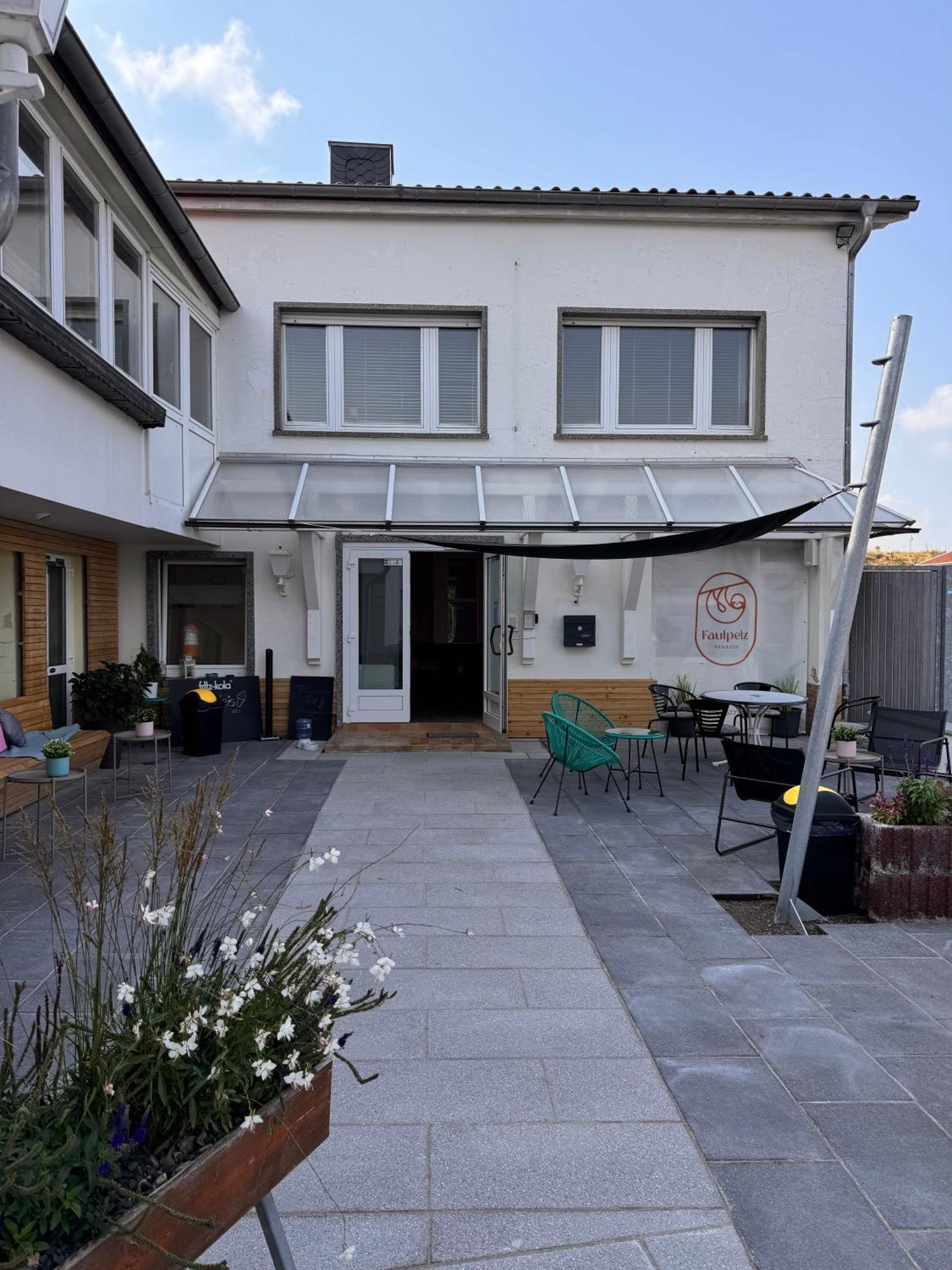 Pension Faulpelz - Doppelzimmer Flora Niederorschel Exteriör bild